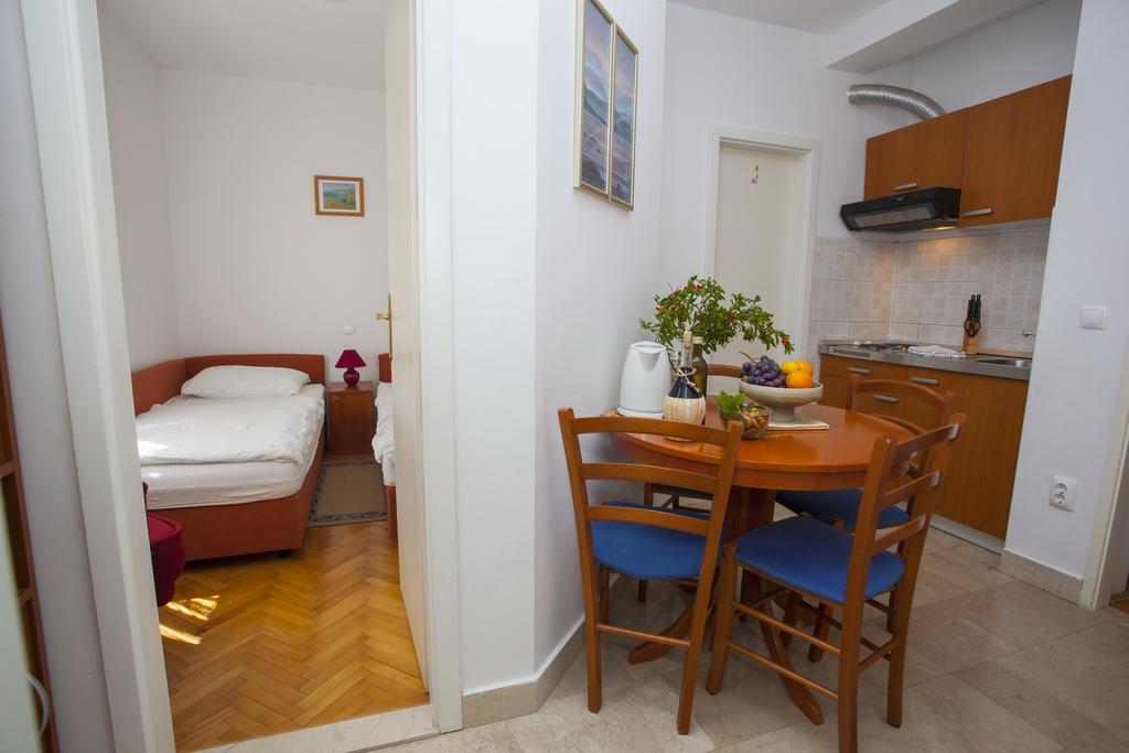 Apartments Ankora Tučepi Buitenkant foto