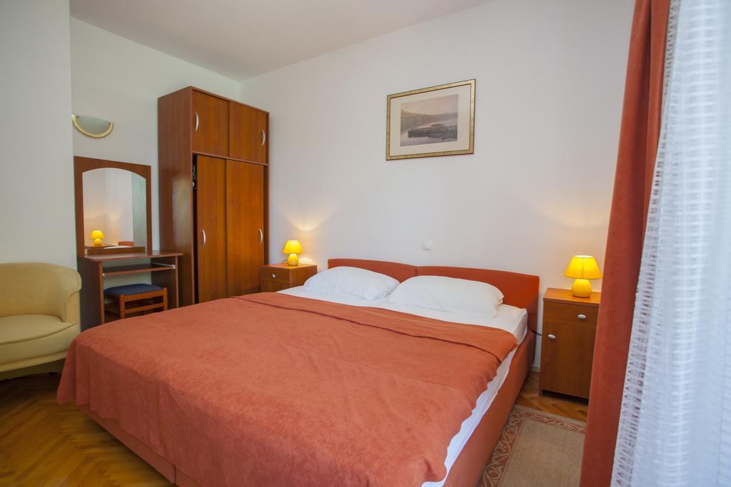 Apartments Ankora Tučepi Buitenkant foto